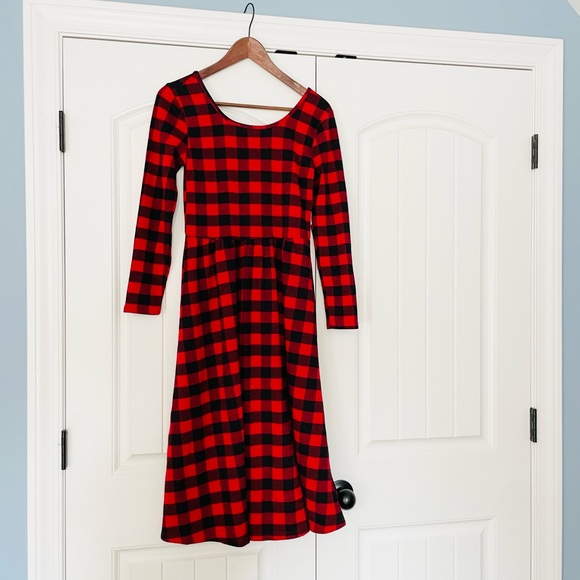 Old Navy Dresses & Skirts - NWT Old Navy Buffalo Plaid Swing Dress